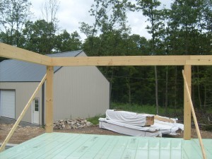 post & beam construction, heavy timber, Timberhaven log homes, log cabins, post & beam, home under construction