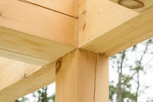 corner assembly for post & beam construction, heavy timber, Timberhaven log homes, log cabins, post & beam