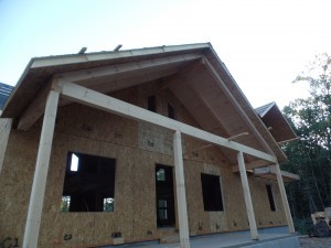 post and beam porch, compound cuts, White Pine, under construction, solid wood home, log homes, log cabins, log cabin kit, Pennsylvania home, Timberhaven, laminated, kiln dried