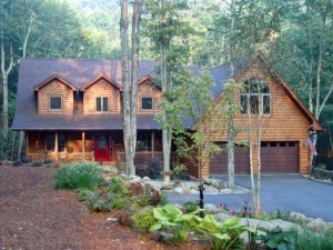 front of log house, log home month, log homes, log cabin homes, log cabins, post and beam homes, timberframe homes, timber frame homes, laminated logs, engineered logs, floor plan designs, kiln dried logs, Timberhaven local reps, log homes in Pennsylvania, log homes in PA, Timberhaven Log Homes, Timberhaven Log & Timber Homes